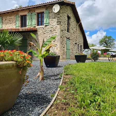 La Maison Du Lac Lavaud Saint-Quentin-sur-Charente Exterior photo